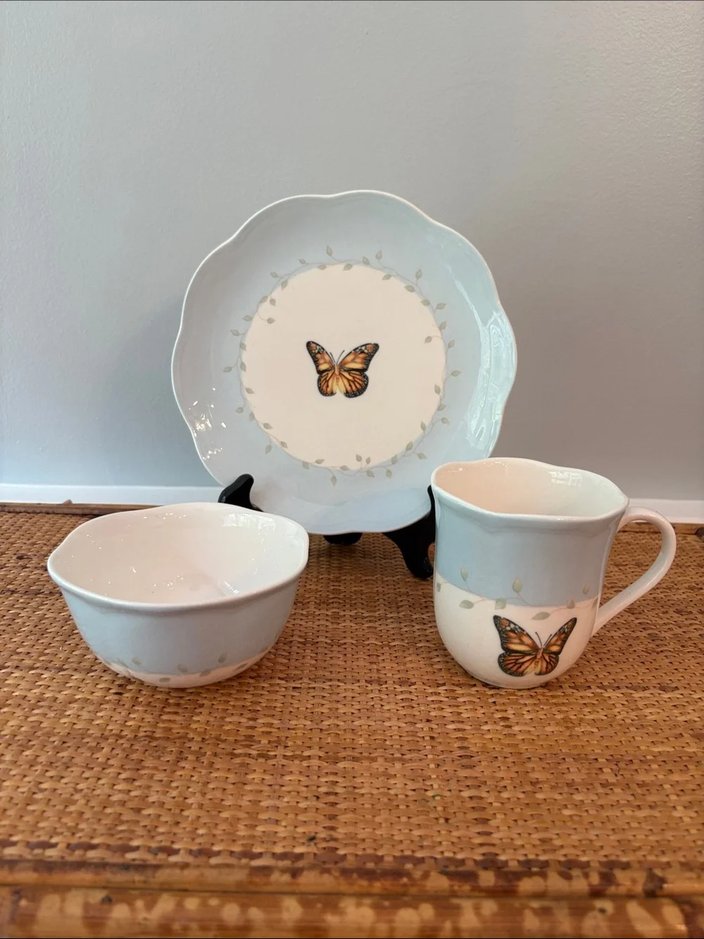 Lenox Butterfly Meadow by Louise Le Luyer Accent Mug, Bowl & 8